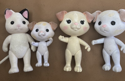 Calico Critters Dog Family And Cat Pieces