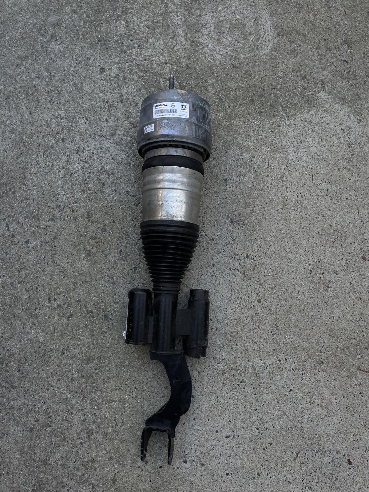 Mercedes X253 Air Shock Absorber Right Front A2533200801 GLC63 AMG 