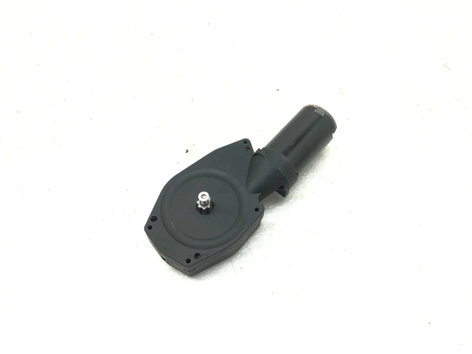 2014-2018 BENTLEY FLYING SPUR REAR WINDSHIELD SUNSHADE BLIND REGULATOR MOTOR OEM