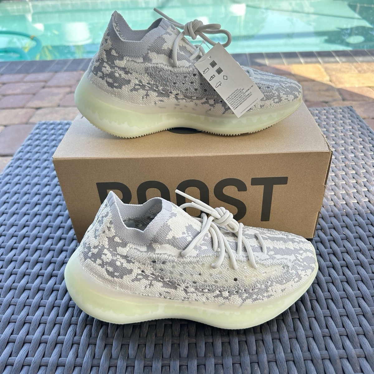 Adidas Yeezy Boost 380 Alien Men's Athletic Shoes FV3260 Adidas Yeezy Boost 380 Alien Men's Athletic Shoes FV3260