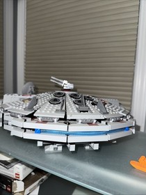 LEGO Star Wars Millennium Falcon 7965 100% Complete