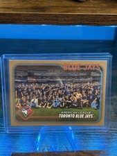 2024 Topps Series 2 - Toronto Blue Jays #604 Gold /2024