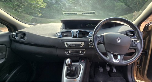 Renault Grand Scenic. 7 Seater, MOT june 26, Low Mileage, 2014, Road Tax £30py - Picture 16 of 24
