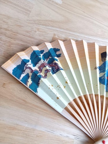 Ventilador Plegable Tradicional Japonés Hoja de Oro Alta Calidad Sensu Hermoso Diseño - Imagen 2 de 8