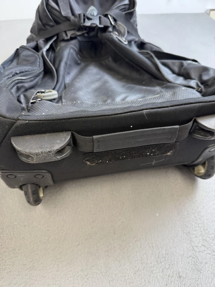 Eagle Creek Rolling Duffel Backpack 22in Travel Carry On Luggage with Wheels - Image 2 of 4