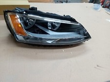 Volkswagen Jetta 2011-2016 sedán lado del pasajero DEPO FARO VW2503146