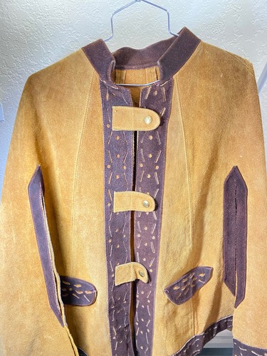 Vintage Heavy Suede Snap 70’s M/L Brown and Caramel Cape Poncho With Pockets - Picture 8 of 9