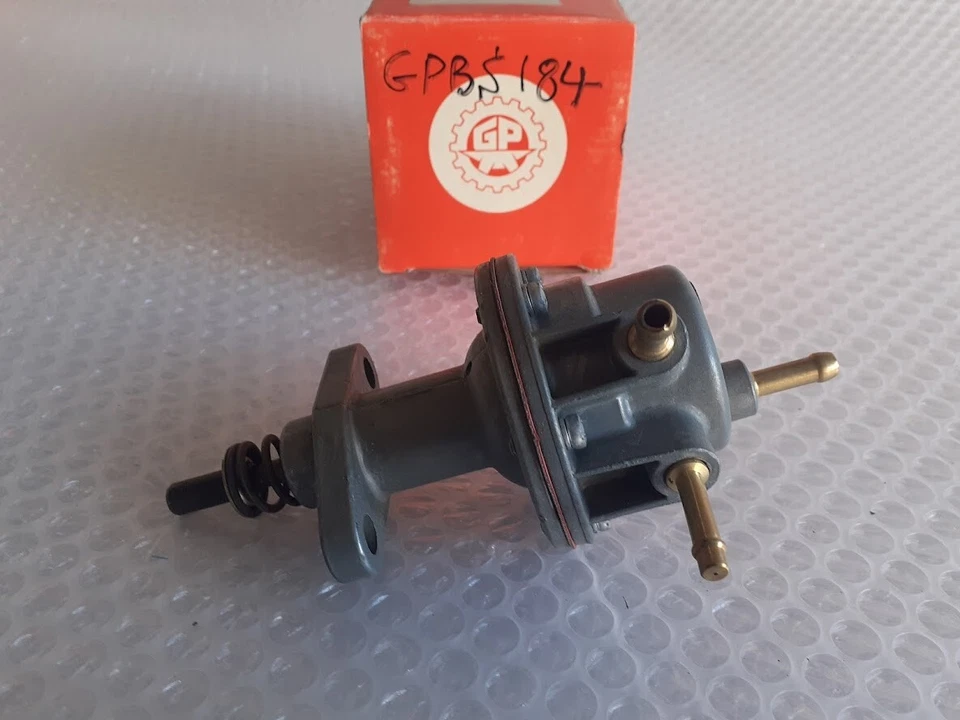 Fuel Pump for Renault R12 R15 R16 R20 - Image 2 of 4