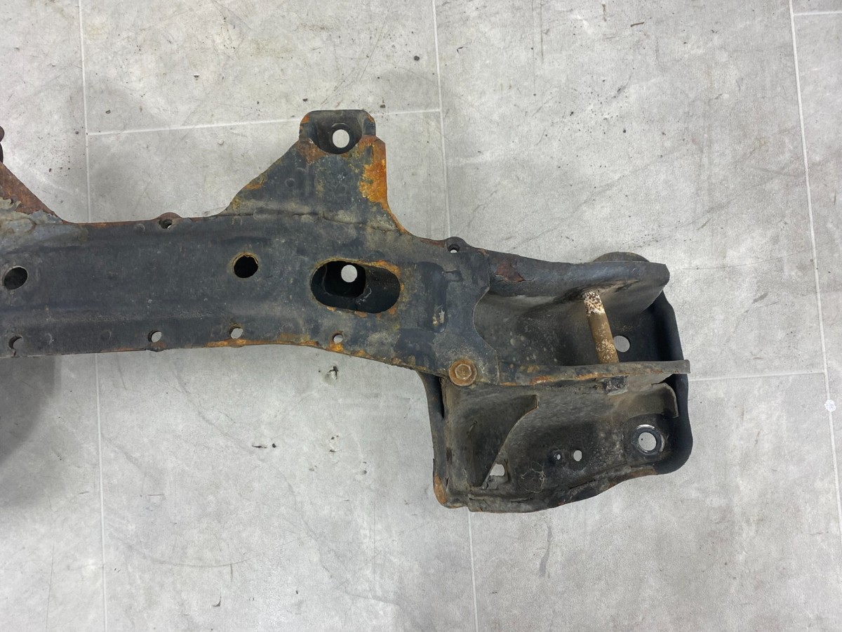 パーツ RB25DE 89-94 Nissan Skyline R32 RWD Front Subframe Engine Cradle