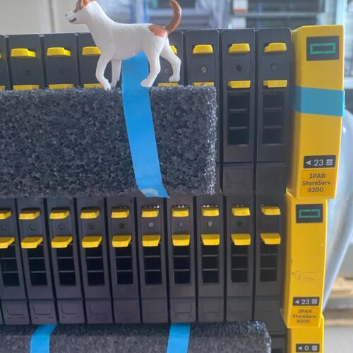 HP 3PAR STORESERV 8200 Array with dual controller K2Q35-63001 - Picture 3 of 6