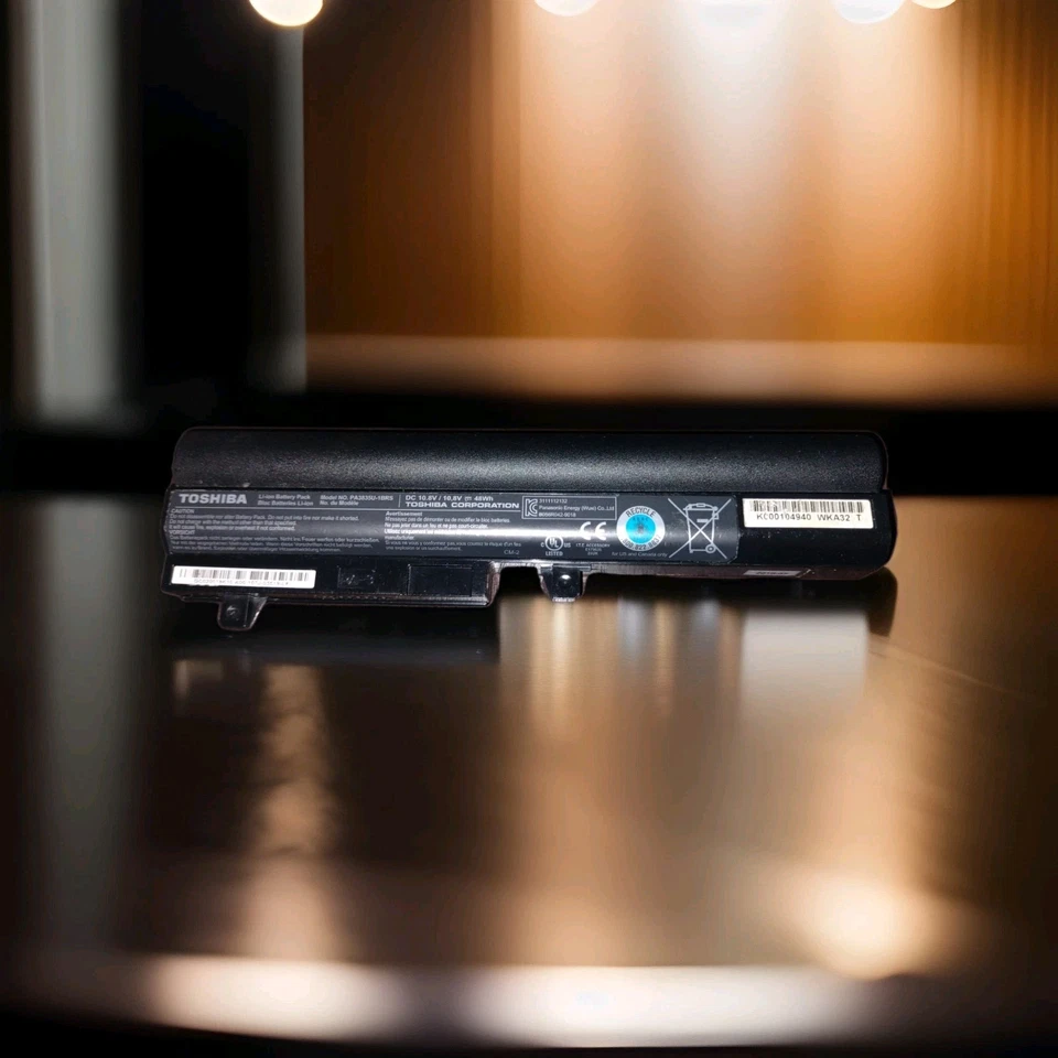 Toshiba Battery PA3835U-1BRS OEM For Laptop 6 Cell Li-ion 10.8V 48Wh (Used) - Image 4 of 4