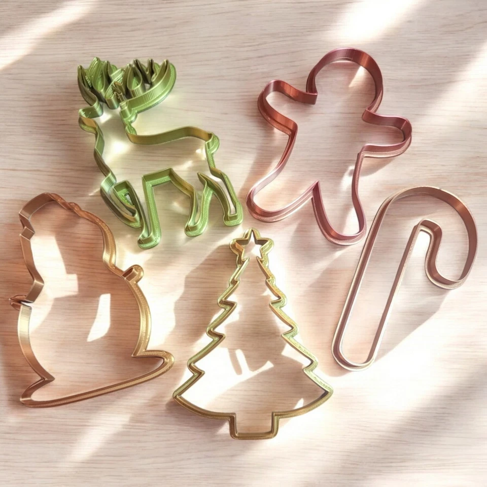 Cortadores de galletas de Navidad de 5 piezas - reno, árbol, bastón, muñeco de nieve, hombre de pan de jengibre Foto 2 de 3