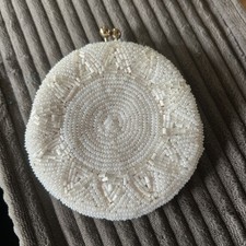 Vintage Beautiful Beaded Change Purse - Clasp Closure - Excellent Condition