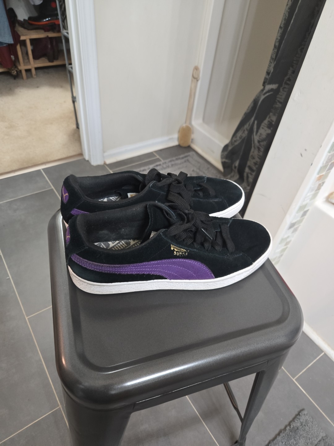 PUMA Women's Suede Sneakers thumbnail 2