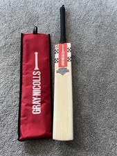Gray-Nicolls Cricket Bat with Protective Cover
