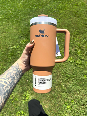 Stanley Quencher H2.0 40 oz Stainless Steel Tumbler w/ Handle & Lid Brown
