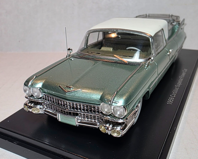 Neo Scale Models 1:43 1959 Cadillac Superior Coupe de Fleur