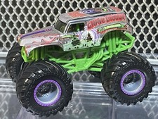 Monster Jam Grave Digger Monster Truck Series 34 1/64 Scale Toy Car Since 1982