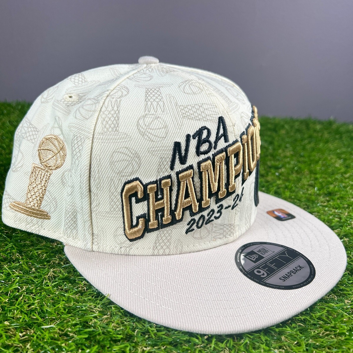 Celtics ジャケットとNBAキャップセット Boston Celtics New Era 2024 NBA Champions Locker Room Snapback Hat