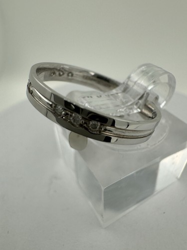 18ct Wg Lds 3mm Diamond Set Wedding Band Uk size N.hallmarked - Picture 2 of 13