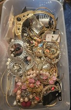 JEWELRY TOTE OVER 7LBS MIXED LOT VERY NICE