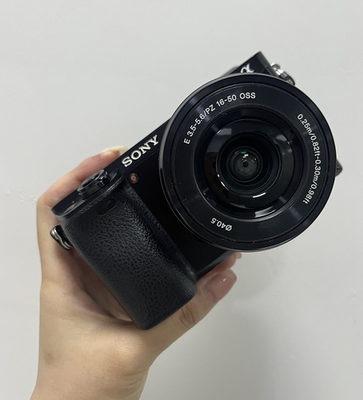 Sony Alpha α6000 24.3MP Digital SLR Camera w/E PZ 16-50mm Power