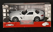 Mercedes Benz SLS AMG White 1:43 Diecast Welly Auto Club excellent in box