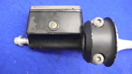 Genuine Harley Davidson EVO 5/8" Front Master Cylinder Reservoir & Lever 1991-95 - Picture 5 of 11