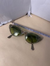 Multicolor frame VTG womens sunglasses green tint lens