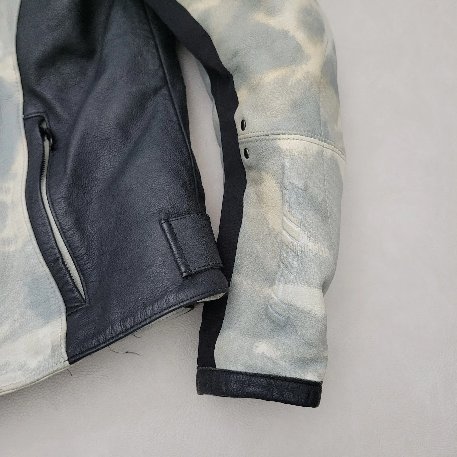 Genuine Shift Motorcycle Street Leather Jacket. Size XL - product detail image 8