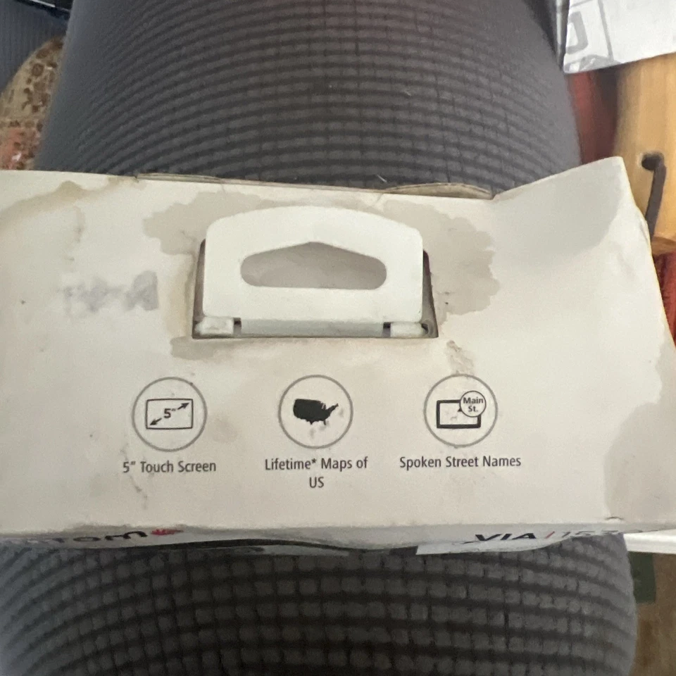 REDUCED  TomTom VIA 1530M 5" Touchscreen Portable GPS Navigation System - Image 2 of 3