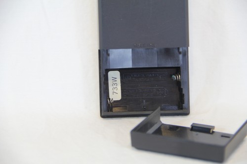 RCA TV VCR Remote Control Clicker 733W - NICE AND WORKING CONDITION - FAST SHIP! - Picture 4 of 4