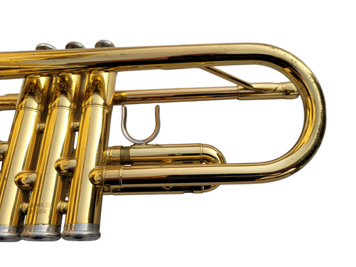 Yamaha Trumpet YTR 200AD Advantage Gold Brass Trumpet with Mouthpiece and Case - Picture 11 of 16