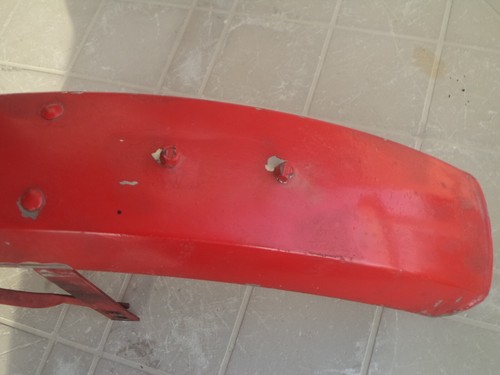 MALANCA GTS 5 50 - PARAFANGO ANTERIORE ROSSO IN METALLO - Foto 2 di 9