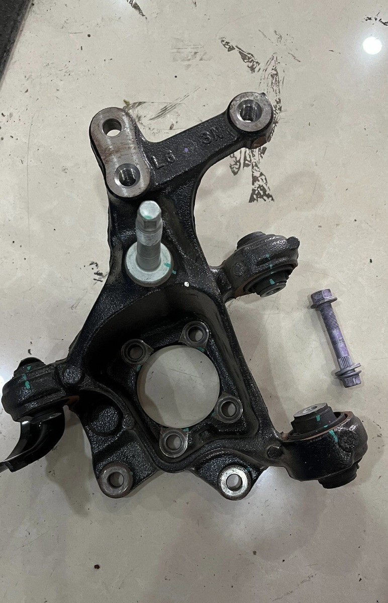 Rear Left Axle Carrier 42305-0R100 for 2019-2025 Toyota RAV4 Venza