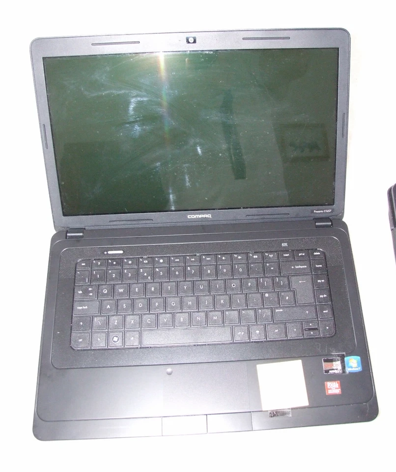 Compaq Presario CQ57 Laptop 15.6" Screen, 2GB RAM, NO HDD - BEEPS Spares Repairs - Image 2 of 4