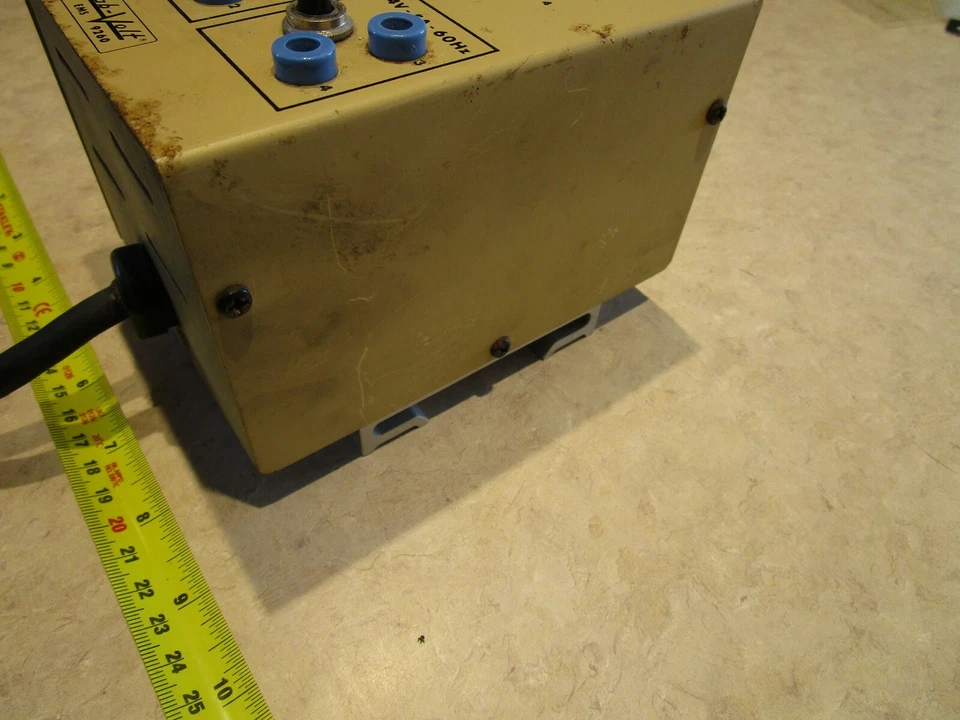 Lab Volt EMS 9260, 120VA-1A 60Hz(1) A 24V-5A 60Hz(2) Foto 4 de 4