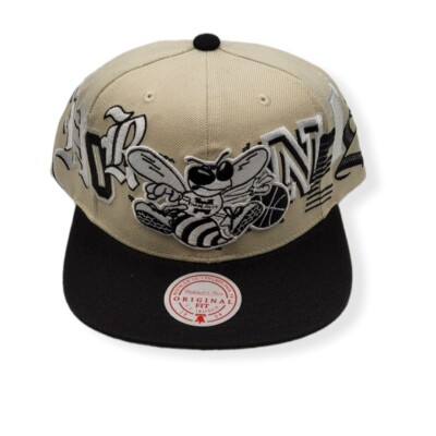 Mitchell & Ness Charlotte Hornets Hype Type HWC Cream Adjustable Snapback Hat