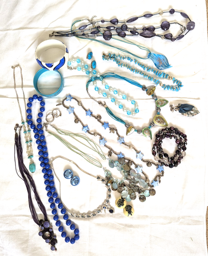 Restposten Vintage Blau Aqua Schmuck Halsketten Armbänder Ohrringe Ringe 20 Artikel