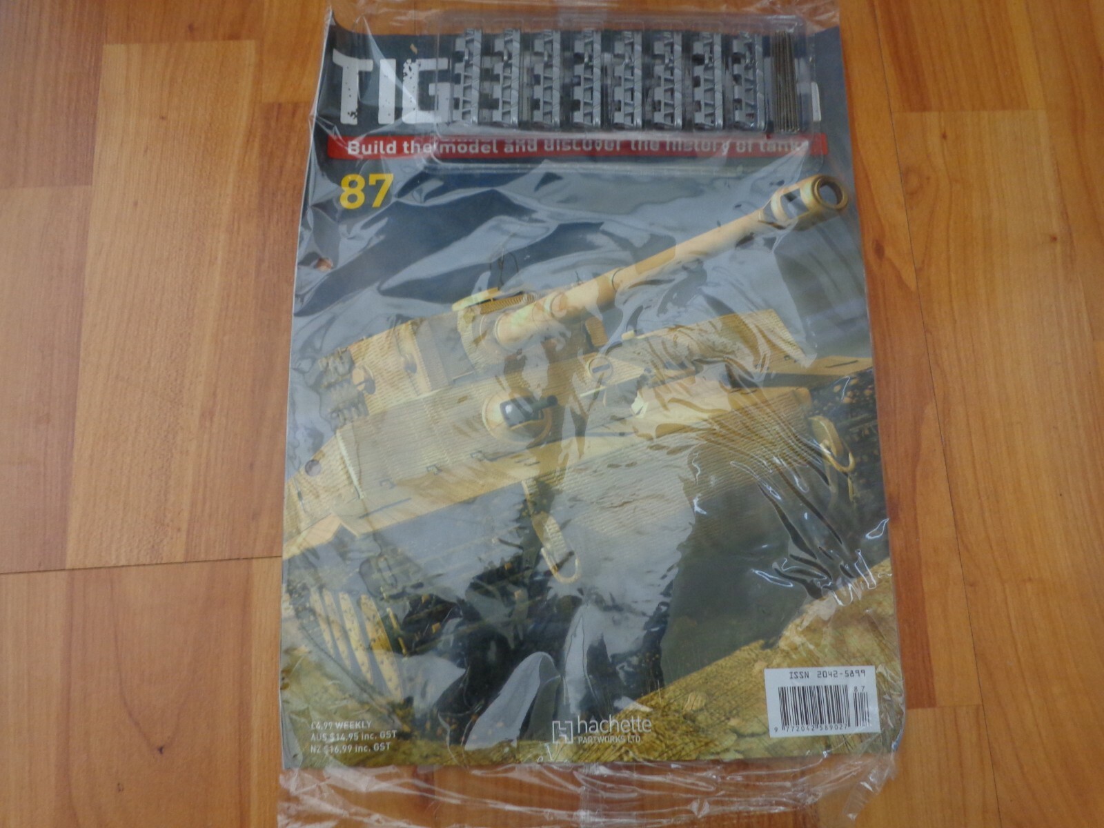 1/16 HACHETTE BUILD YOUR OWN TIGER MODEL TANK ISSUE 87 INC PART