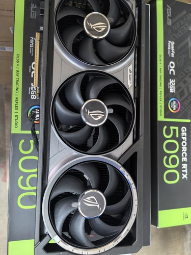 ASUS ROG Astral (Night God) R TX5090 Full Thermal Assembly With Bare PCB