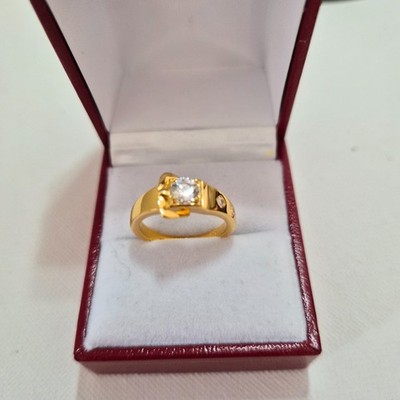 Zertifizierter Moissanit Ring in 18 Karat Gold über Sterlingsilber