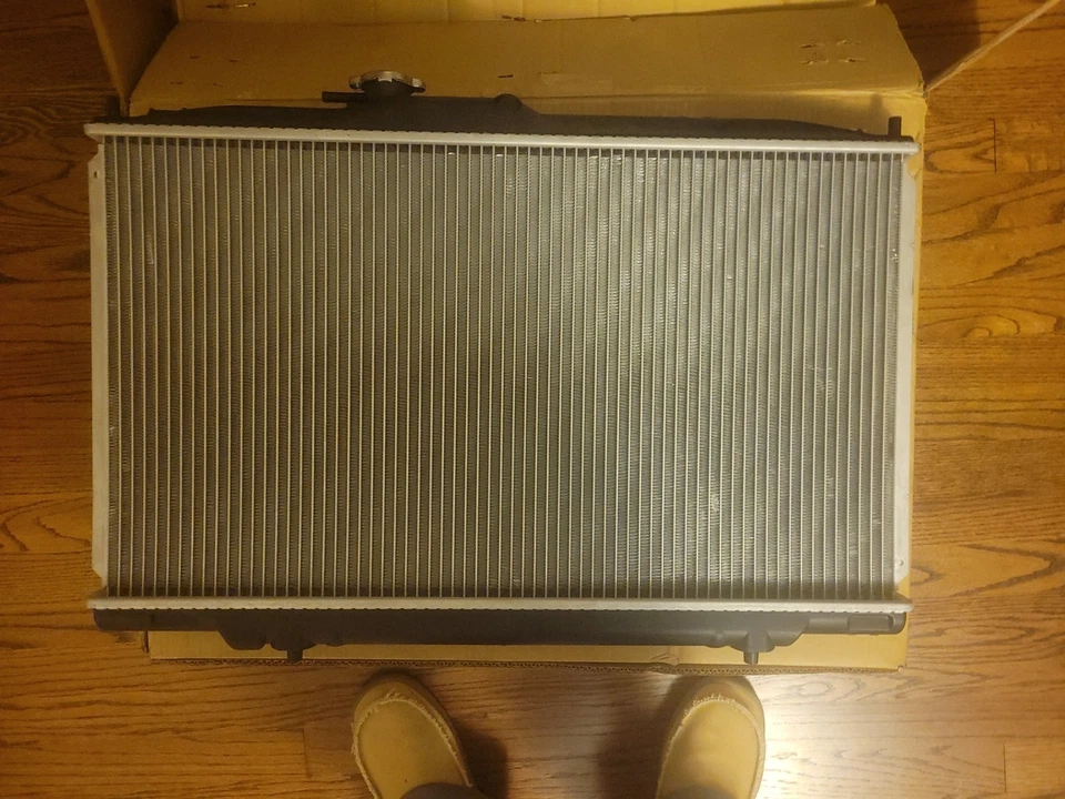 2147 Radiador para Honda Accord 1998-2002 3,0 L V6 1999 2000 2001 Acura TL 3,2 L Foto 2 de 4