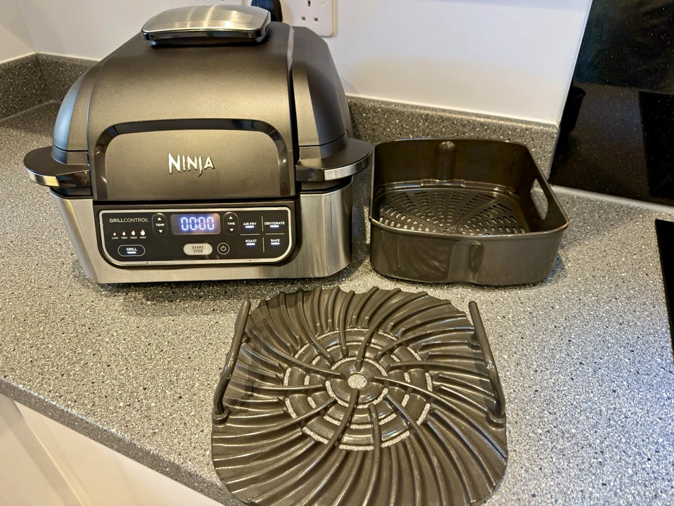 Ninja Foodi Health Grill & Air Fryer AG301UK 5-in-1 1760W, photo 1 of 5