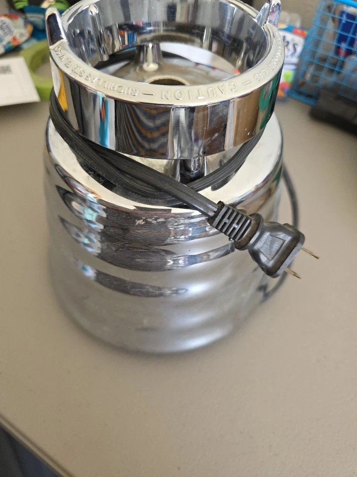 Licuadora Osterizer Deluxe modelo #500028 (solo base) ***Funciona***  Foto 3 de 4