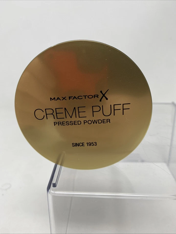 MAX FACTOR Creme Puff Radiant Skin Pressed Powder - 05 Translucent - Image 2 of 4