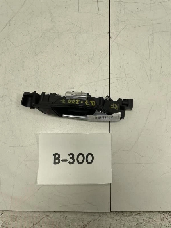 Audi Q7 3.6 Quattro 2007 manija interior del lado del pasajero delantero derecho con bloqueo Foto 4 de 4