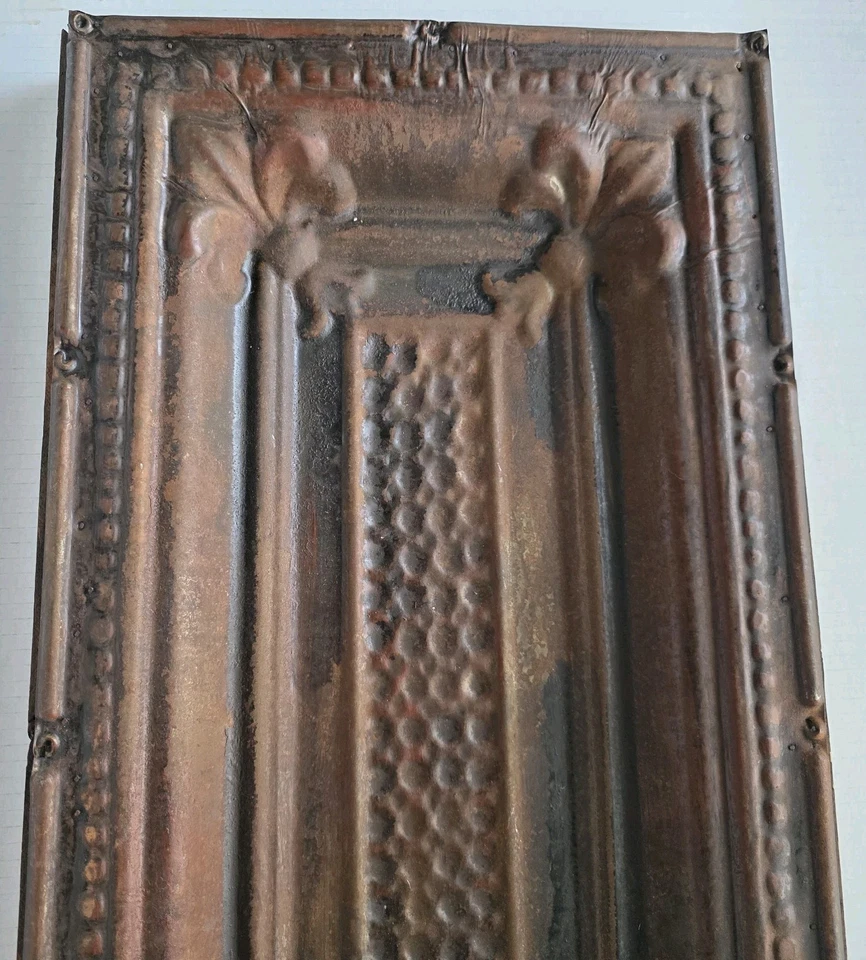 ANTIQUE 1890s Large Pressed Tin Original Ceiling Tile Fleur-de-Lis Panel Salvage - Image 3 of 4