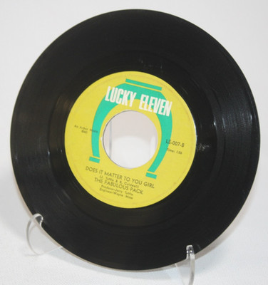 The Fabulous Pack Wide Trackin  / Does It Matter To You Girl 45 Lucky Eleven