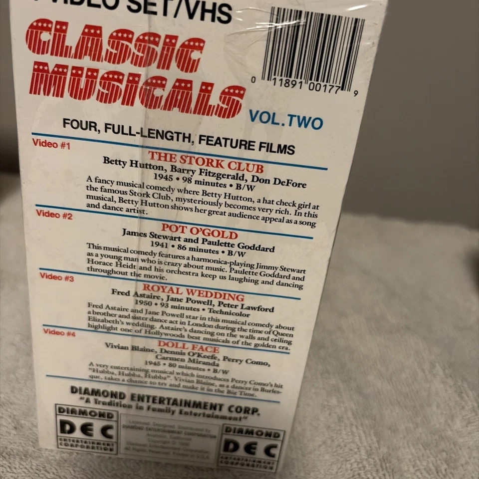 CLASSIC MUSICALS VOLUME 2 (VHS, 1992) 4 Classic 40's Movies NEW, Sealed - Image 3 of 3